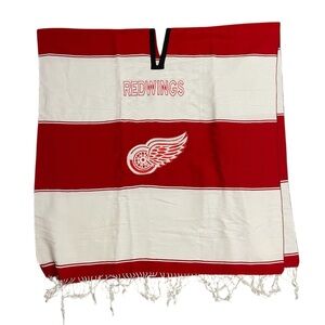 Detroit Red Wings Cloth Poncho Unisex